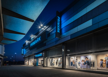 External image of the newly refurbished Primark Store in West Bromwich